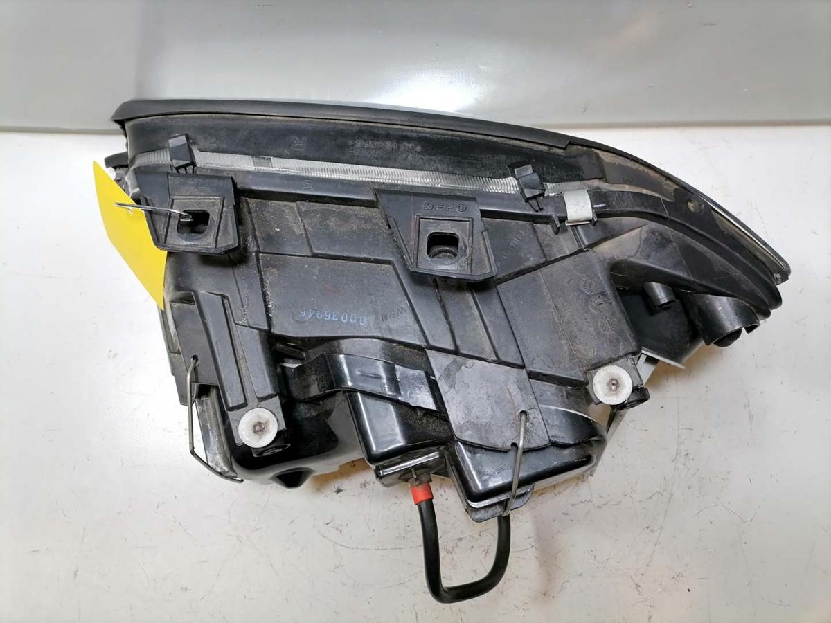 Audi A6 4B Xenonscheinwerfer vorn rechts Zubehör DEPO Bj.2004